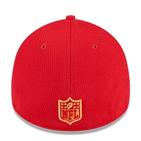 Casquette Flex Fit New Era Tampa Bay Buccaneers 2023 NFL Training Camp Throwback 39THIRTY pour homme, rouge