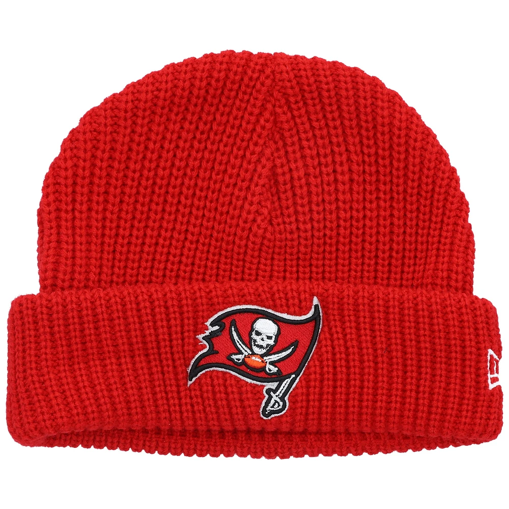 Bonnet en tricot rouge à revers Fisherman Skully des Tampa Bay Buccaneers New Era pour homme