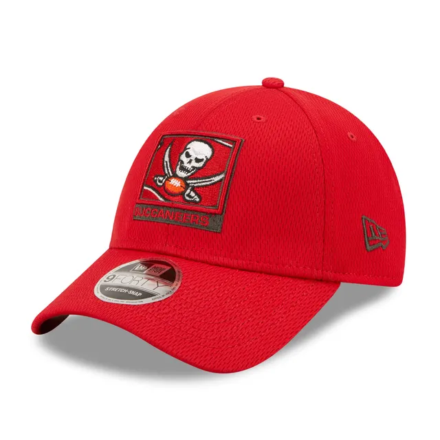 '47 Men's Red Tampa Bay Buccaneers 2022 NFC South Division Champions Clean Up Adjustable Hat