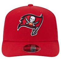 Casquette camionneur 9SEVENTY extensible à boutons-pression rouge des Buccaneers de Tampa Bay de New Era pour homme