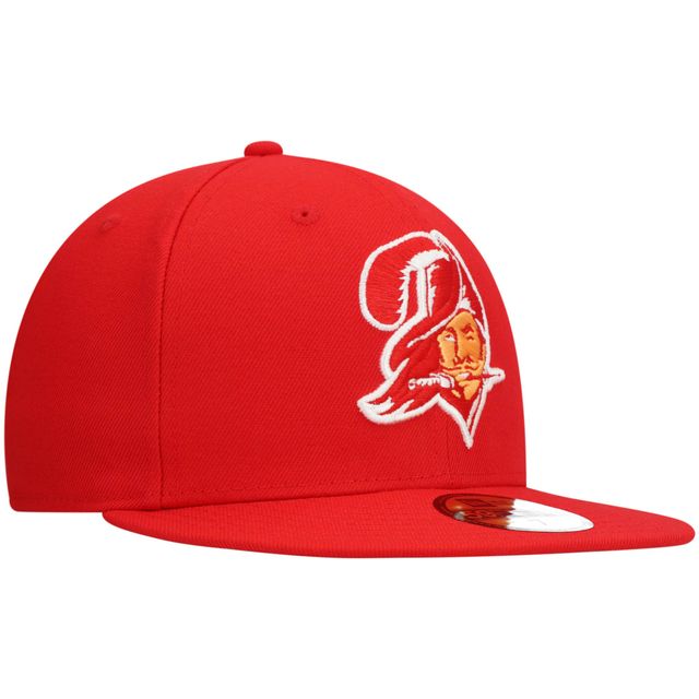 Casquette ajustée New Era Tampa Bay Buccaneers Omaha Throwback 59FIFTY rouge pour homme