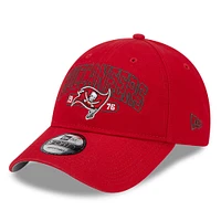 Casquette Snapback 9FORTY rouge Tampa Bay Buccaneers Outline New Era pour hommes