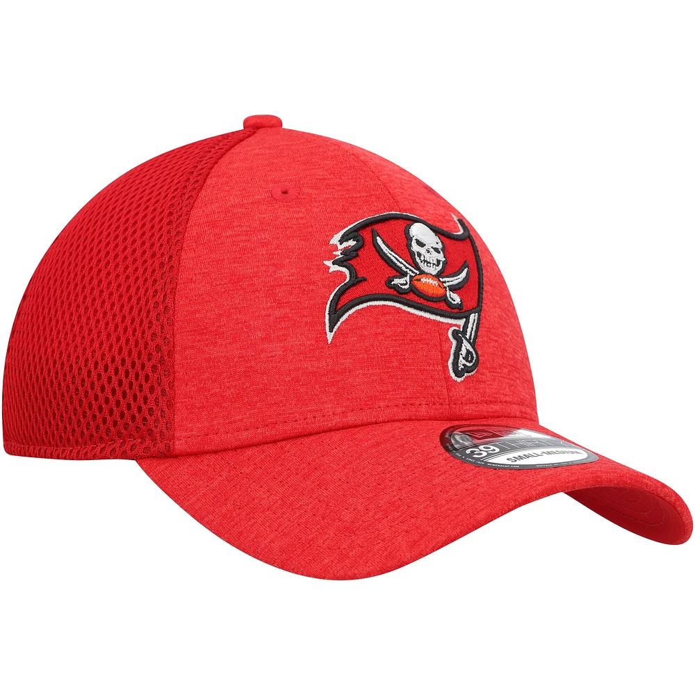 Casquette flexible 39THIRTY à rayures Tampa Bay Buccaneers New Era pour hommes, rouge