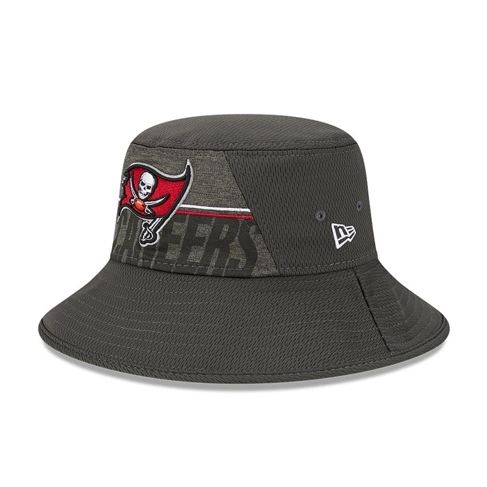 Men's New Era  Scarlet Tampa Bay Buccaneers 2023 NFL Training Camp Stretch Bucket Hat