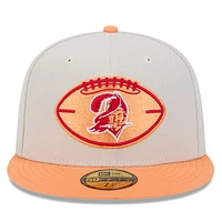 Casquette ajustée 59FIFTY historique Tampa Bay Buccaneers 2024 Sideline Historic New Era pour hommes
