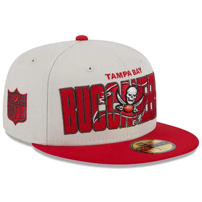 Casquette ajustée New Era Stone/Red Tampa Bay Buccaneers 2023 NFL Draft On Stage 59FIFTY pour homme