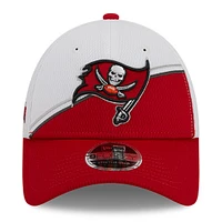 Men's New Era White/Red Tampa Bay Buccaneers 2023 Sideline 9FORTY Adjustable Hat