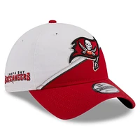 Casquette ajustable 9TWENTY Sideline 2023 Sideline 9TWENTY des Tampa Bay Buccaneers New Era pour homme, blanc/écarlate