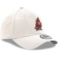 Men's New Era White Tampa Bay Buccaneers Alternate Logo Iced II 39THIRTY Flex Hat