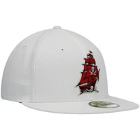 Casquette ajustée 59FIFTY New Era Tampa Bay Buccaneers Omaha Alternate Logo pour homme, blanche