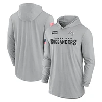 T-shirt à capuche léger et performant manches longues Nike gris Tampa Bay Buccaneers 2024 Salute to Service pour homme