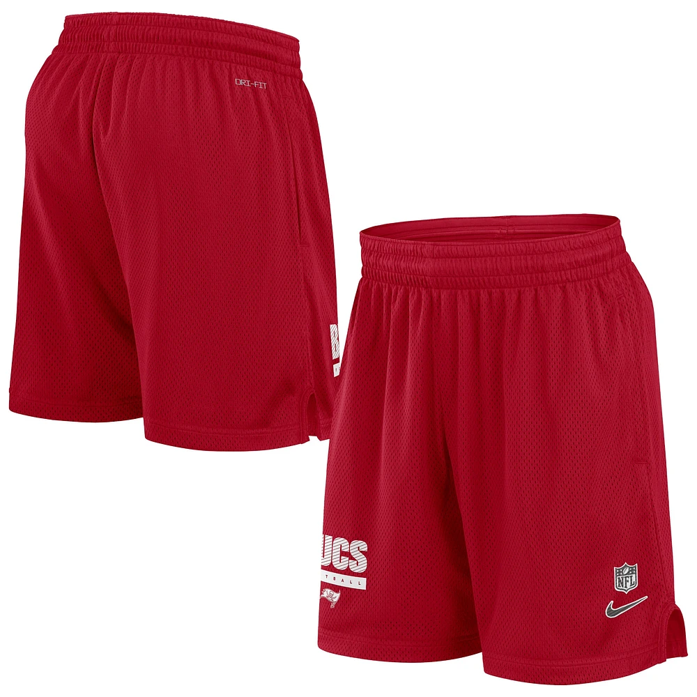 Short Nike rouge Tampa Bay Buccaneers 2024 Sideline Performance en maille pour homme