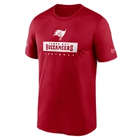 T-shirt Nike rouge Tampa Bay Buccaneers Sideline Legend Performance pour homme