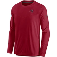 Men's Nike Red Tampa Bay Buccaneers Sideline Lockup Performance Pullover Sweatshirt