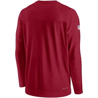 Men's Nike Red Tampa Bay Buccaneers Sideline Lockup Performance Pullover Sweatshirt