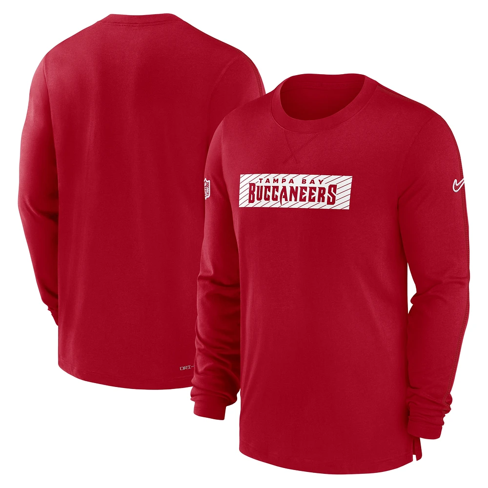 T-shirt Nike rouge à manches longues pour homme Tampa Bay Buccaneers Sideline Player Performance