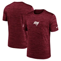 T-shirt Nike Performance rouge Tampa Bay Buccaneers Sideline Velocity pour homme