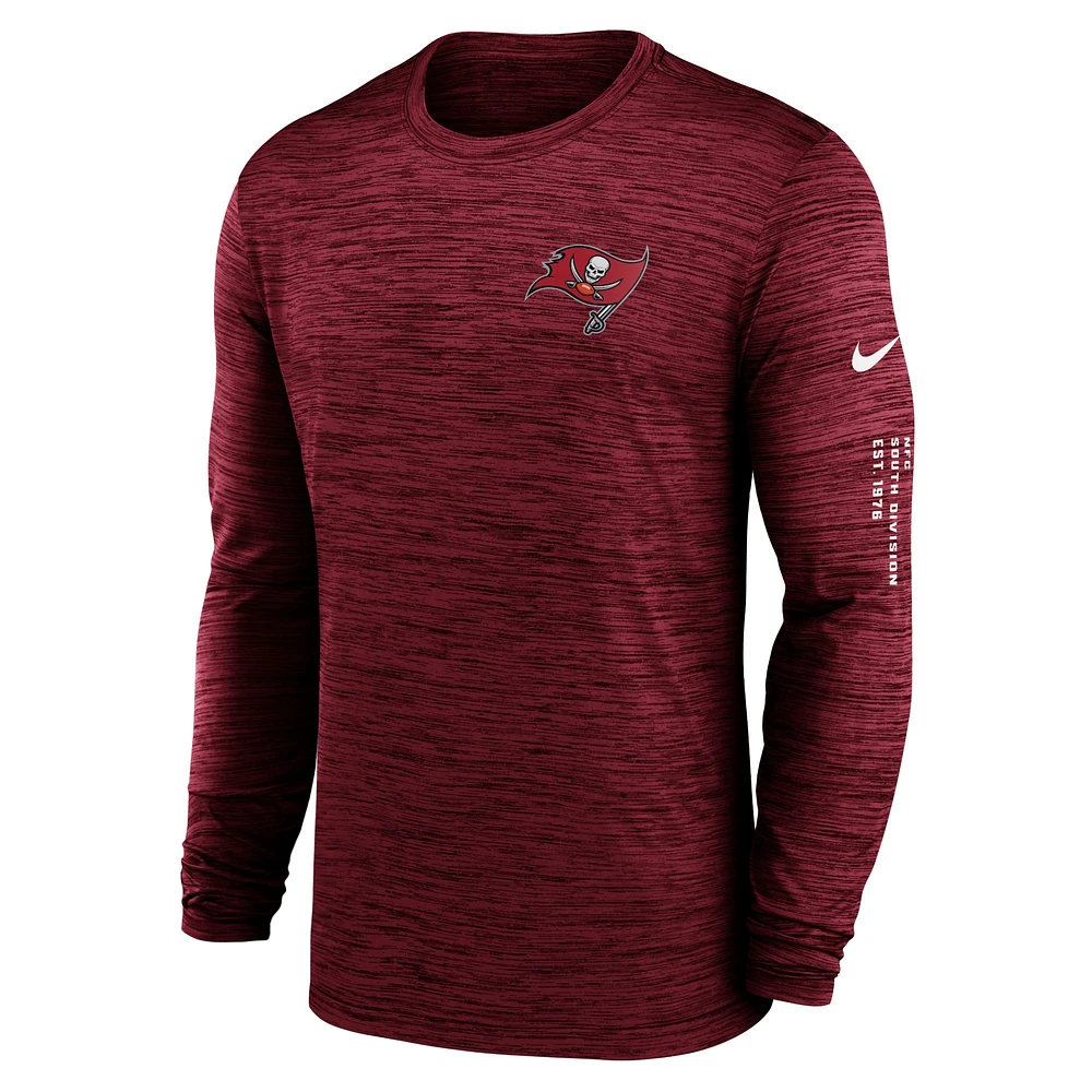 T-shirt à manches longues Nike rouge Tampa Bay Buccaneers Velocity pour homme