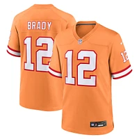 Maillot de match alternatif joueur retraité Nike Tom Brady orange des Buccaneers Tampa Bay pour hommes