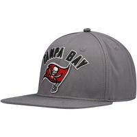 Men's Pro Standard Gray Tampa Bay Buccaneers Stacked Snapback Hat