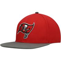 Men's Pro Standard Red/Pewter Tampa Bay Buccaneers 2Tone Snapback Hat