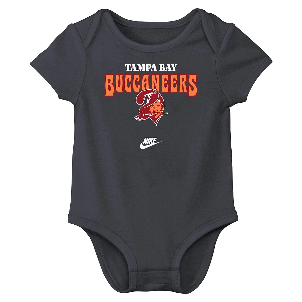 Lot de trois bodies Nike Rewind pour nouveau-né et bébé des Buccaneers Tampa Bay