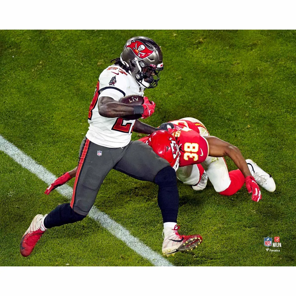 Lids Ronald Jones II Tampa Bay Buccaneers Fanatics Authentic Unsigned Super  Bowl LV Sprinting and Blocking Tackle Photograph