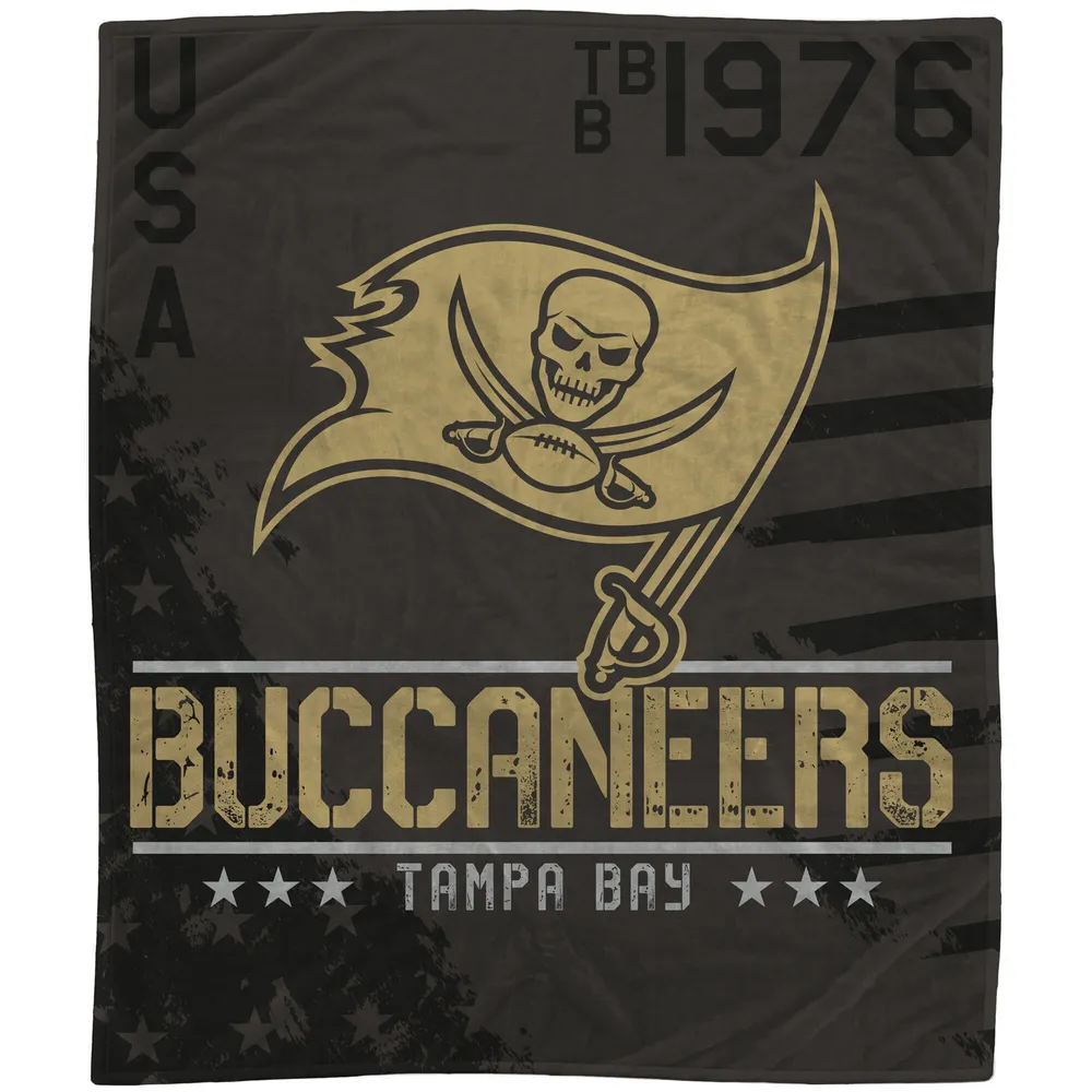 Lids Tampa Bay Buccaneers 50'' x 60'' Camo Flannel Fleece Blanket