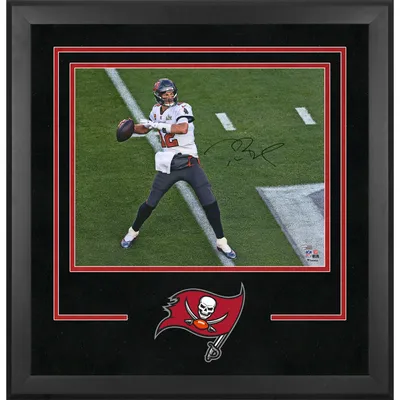 Tampa Bay Buccaneers Fanatics Authentic 16" x 20" Deluxe Horizontal Photograph Frame with Team Logo