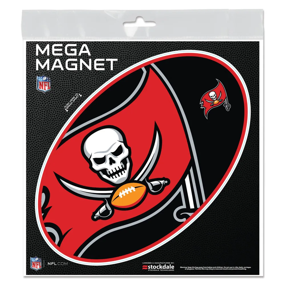 WinCraft Tampa Bay Buccaneers 2.5 x 3.5 Mickey Mouse Play to Win Fridge  Magnet