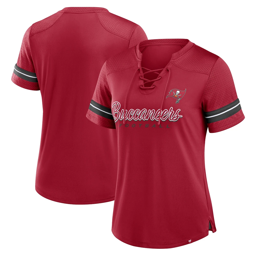 T-shirt à lacets rouge pour femmes Fanatics Tampa Bay Buccaneers Play Script