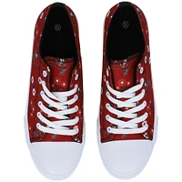 FOCO Red Tampa Bay Buccaneers Flower Canvas Allover Chaussures pour femmes