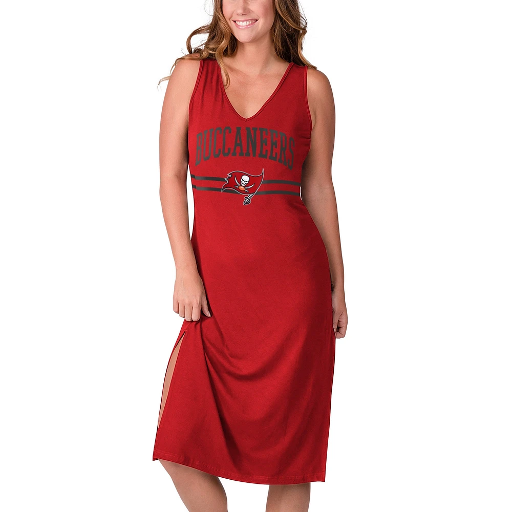 Robe longue rouge à encolure en V d'entraînement des Tampa Bay Buccaneers G-III 4Her by Carl Banks pour femme