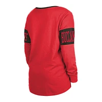 T-shirt à manches longues et col cranté Tampa Bay Buccaneers New Era pour femme rouge