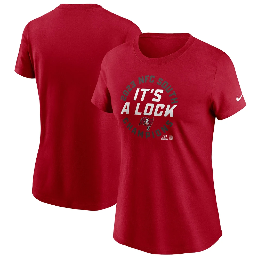 T-shirt Nike rouge Tampa Bay Buccaneers 2023 NFC South Division Champions Locker Room Trophy Collection pour femme