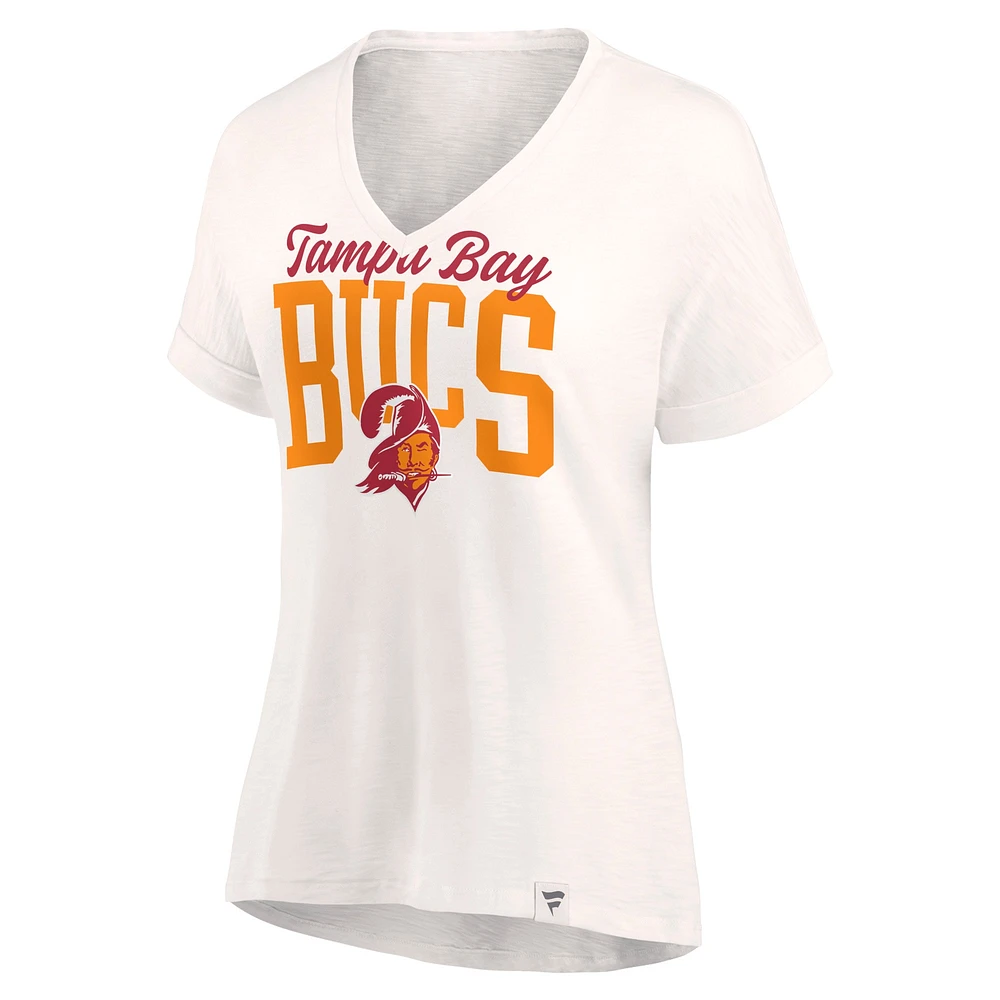 T-shirt léger à col en V pour femme Oatmeal Tampa Bay Buccaneers Motivating Force