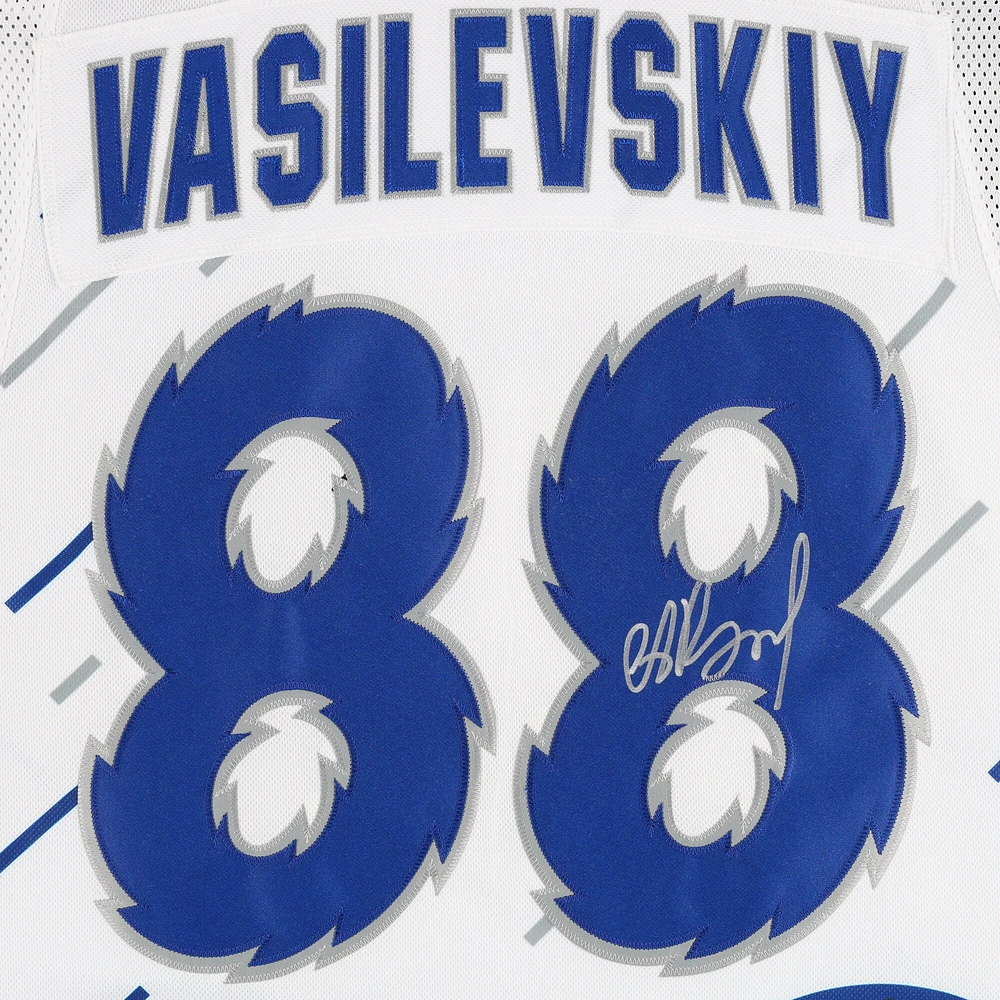 Maillot authentique adidas Reverse Retro autographié par Andrei Vasilevskiy du Lightning de Tampa Bay 2022-23