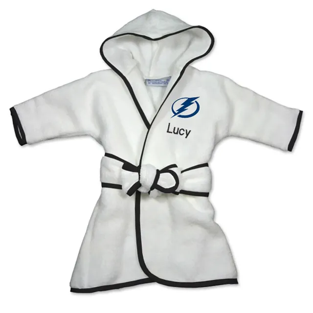 https://cdn.mall.adeptmind.ai/https%3A%2F%2Fimages.footballfanatics.com%2Ftampa-bay-lightning%2Finfant-white-tampa-bay-lightning-personalized-robe_pi2606000_ff_2606139_full.jpg%3F_hv%3D2_640x.webp