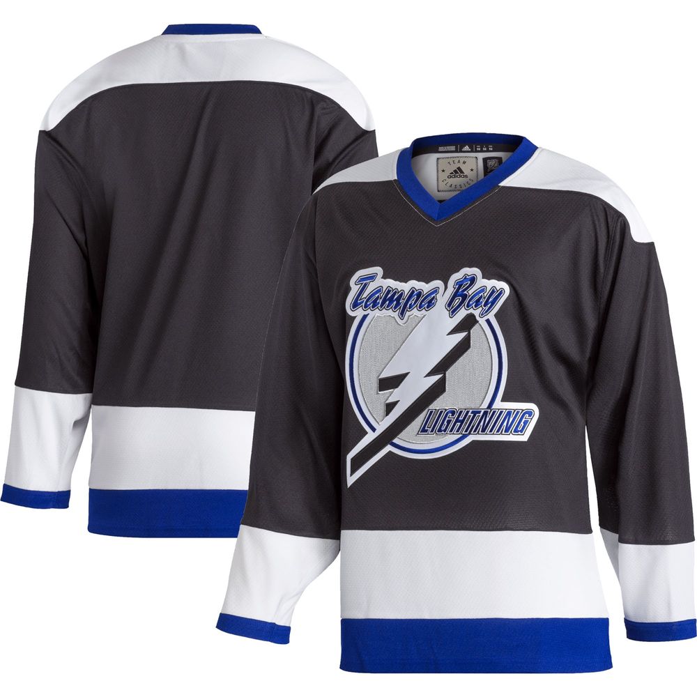 Tampa Bay Lightning Team Shop in NHL Fan Shop 