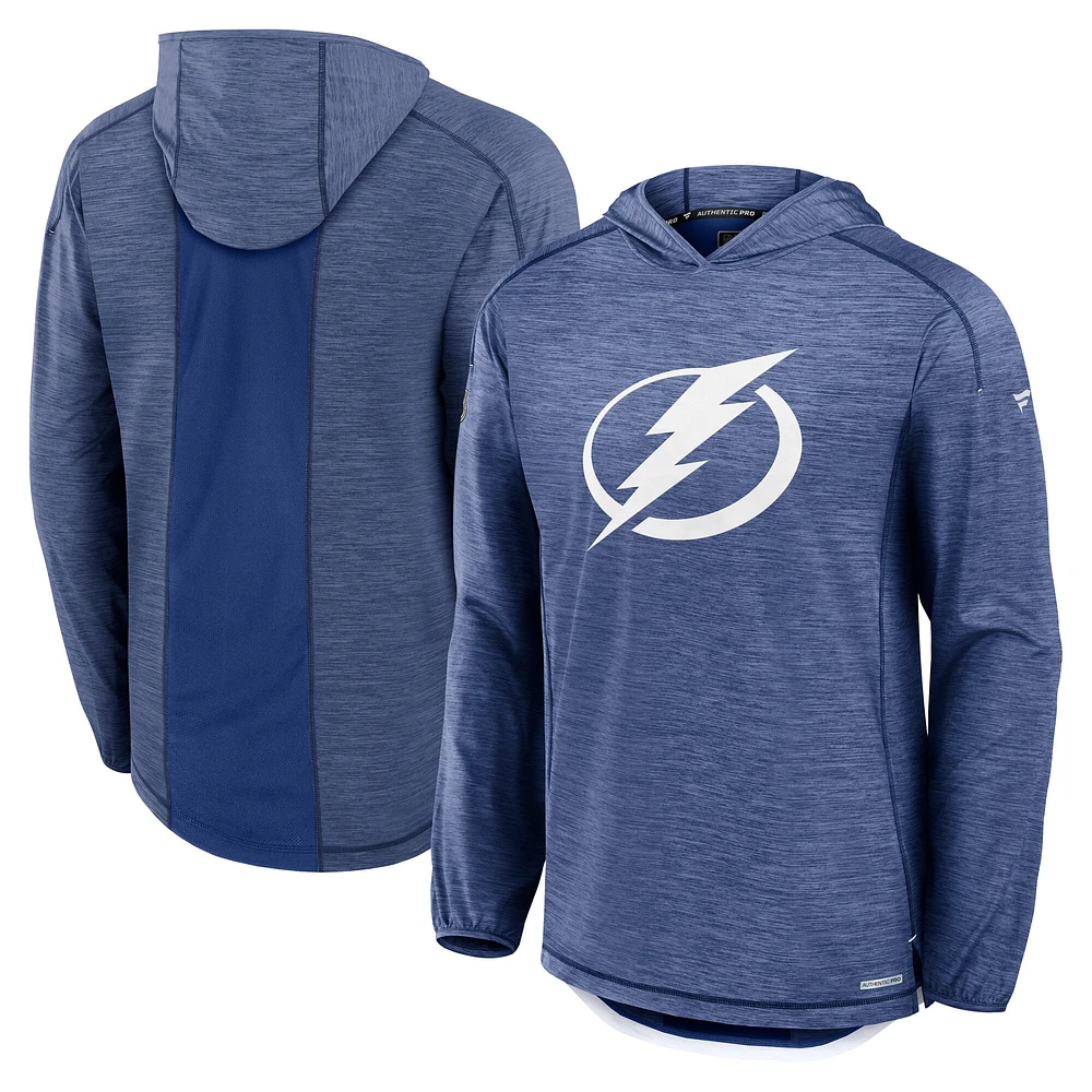 Sweat à capuche léger authentique Pro Rink bleu de Tampa Bay Lightning Fanatics pour hommes