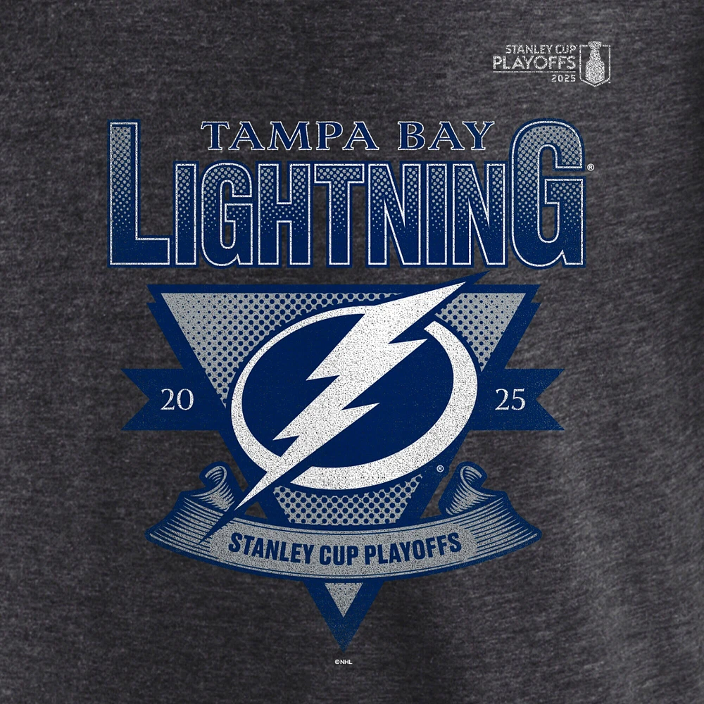 T-shirt tri-blend à barre transversale pour homme Fanatics Heather Charcoal Tampa Bay Lightning des séries éliminatoires de la Coupe Stanley 2025
