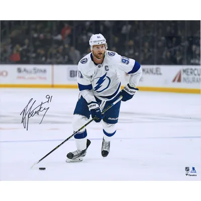 FRAMED STEVEN STAMKOS AUTOGRAPHED TAMPA BAY LIGHTNING JERSEY UPPER