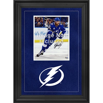 Cadre photo vertical de luxe Tampa Bay Lightning 8'' x 10'' avec logo de l'équipe