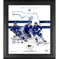 Tampa Bay Lightning Collage de fondations de franchise encadré 15" x 17" avec une rondelle d'occasion de jeu - Édition limitée à 813