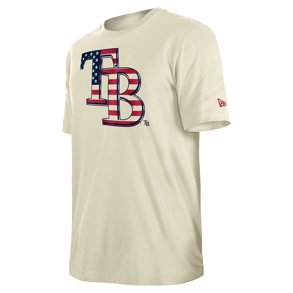 T-shirt crème New Era pour hommes des Rays de Tampa Bay Americana Flag Fill