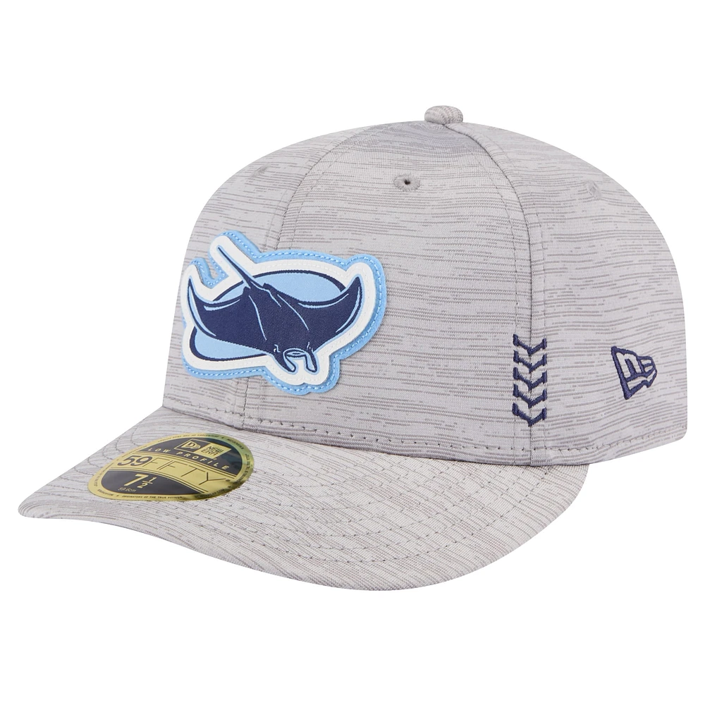 Casquette ajustée 59FIFTY à profil bas Tampa Bay Rays 2024 Clubhouse New Era pour hommes, gris chiné