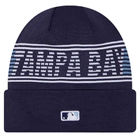 Bonnet en tricot à revers bleu marine Tampa Bay Rays Authentic Collection pour homme de New Era