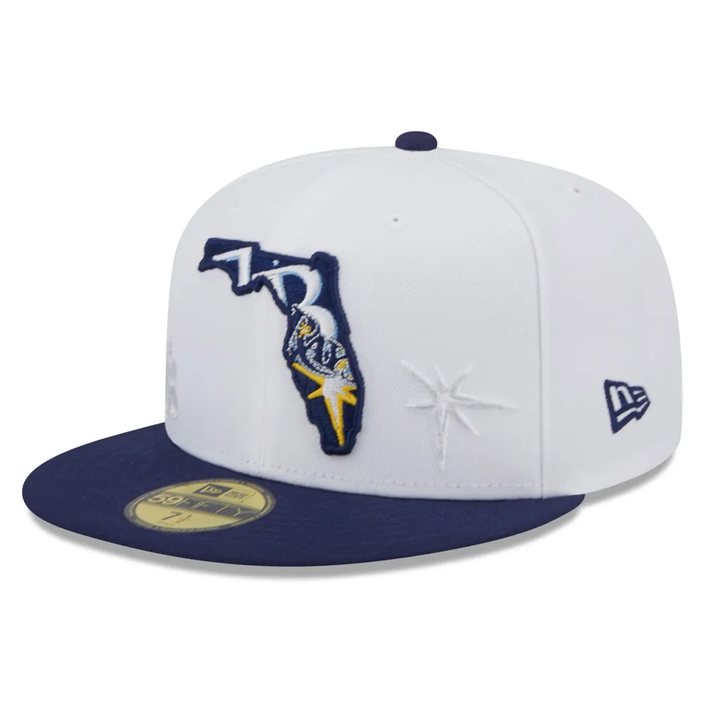 Lids New England Patriots Era Chrome Collection 59FIFTY Fitted Hat -  Cream/Black