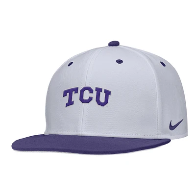 Casquette de baseball Nike blanche pour homme TCU Horned Frogs On-Field Performance