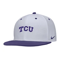 Casquette de baseball Nike blanche pour homme TCU Horned Frogs On-Field Performance